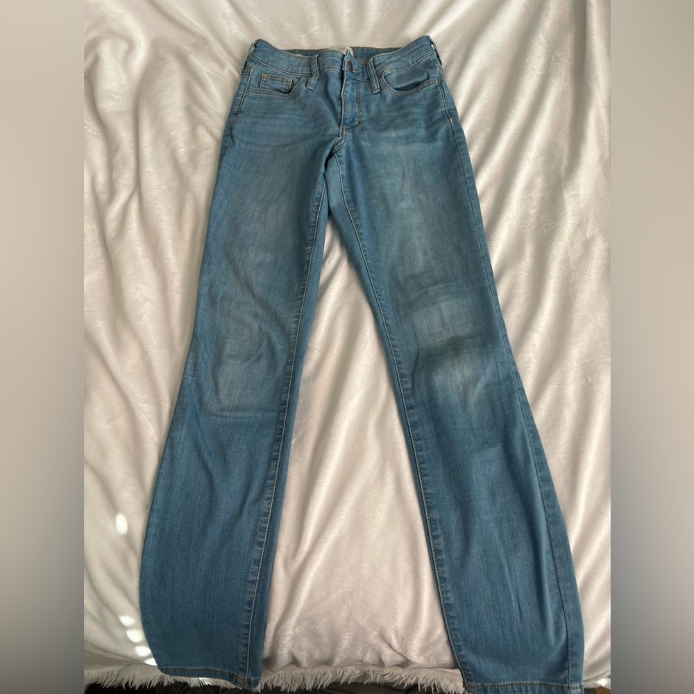 Skinny jeans, size runs a little bit
